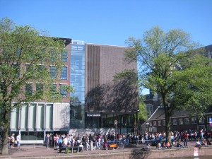 Anne Frank House Anne Frank House... and its line
