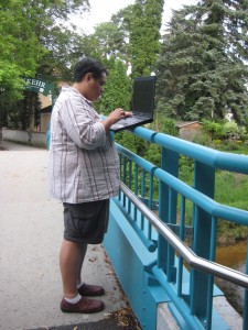 img_4216 on the pedestrian / bike bridge - no, there were no seats...