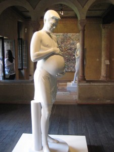 img_4762 ummm... seriously? does it merit a statue?