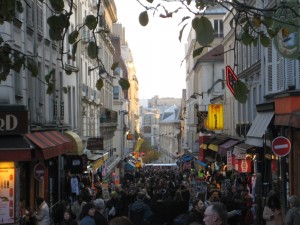 IMG_1393 Sacre Couer's "Crap Alley"
